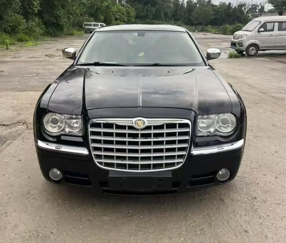 北京奔驰戴克300多少钱一辆(北京奔驰戴克300多少钱一辆新车)